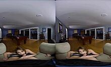 Kekasih menghisap zakar yang keras dalam video porn POV HD