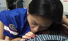 Tajska najstnica daje neverjetno fafanje v domačem videu