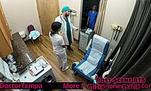 Медсестра Ариа Николь унижает Дженесса во время первого гинекологического осмотра в больнице